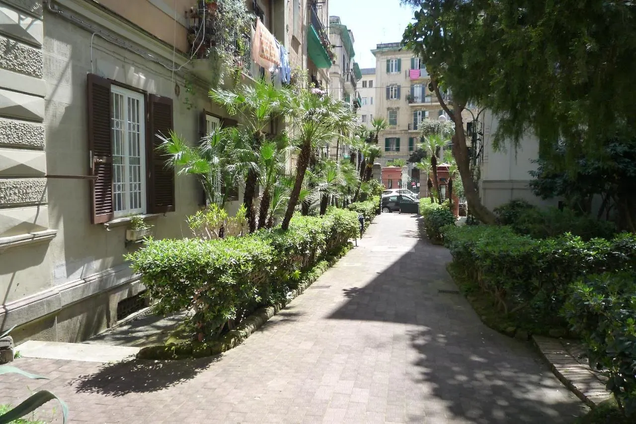 Couette-café Bed and Breakfast Casa Roger à Naples Italie