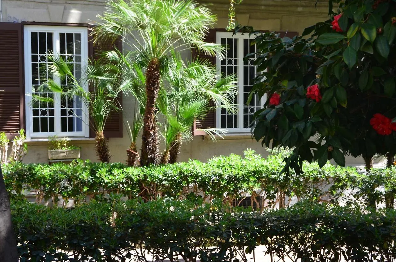 Bed and Breakfast Casa Roger Neapol Bed & Breakfast